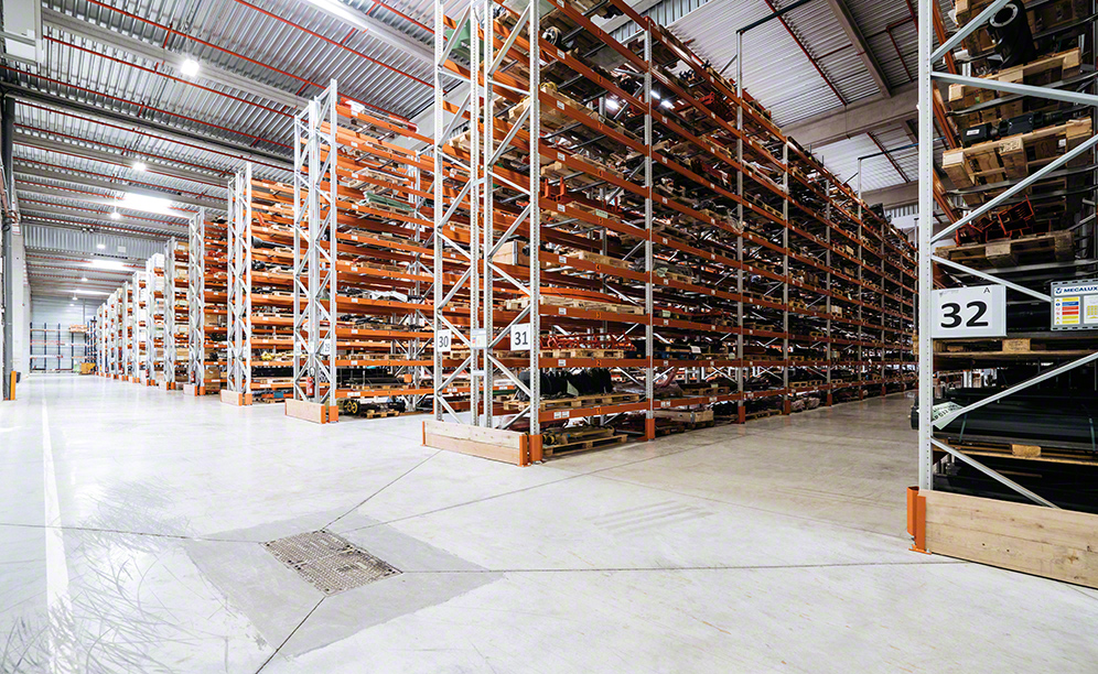 O armazém da Kverneland Group pode gerenciar mais de 41.700 paletes