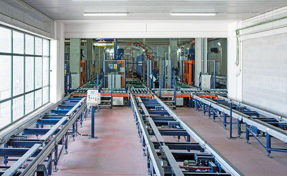 A fábrica da Nupik tem dois espaços para armazenamento completamente automáticos