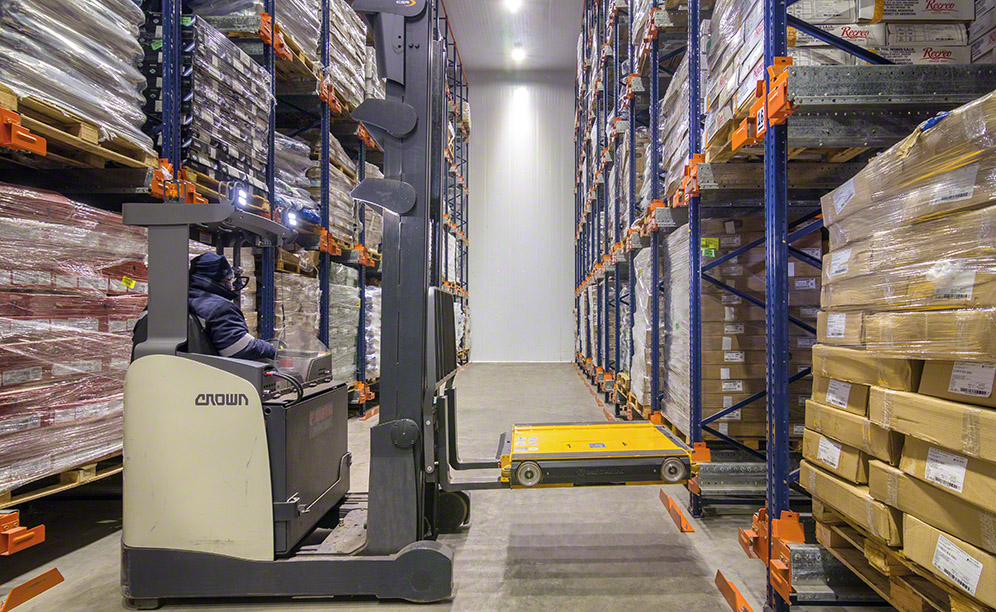 Frío Dock conseguiu uma capacidade de armazenamento superior a 2.200 paletes 